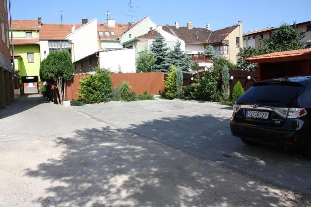 Point Pension Brno Exterior foto